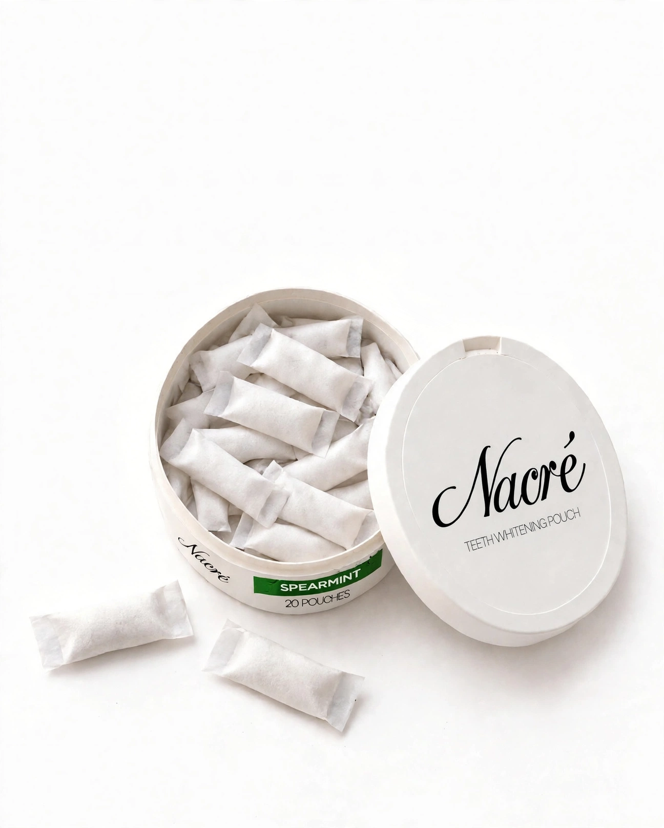 Nacré tin — open with pouches